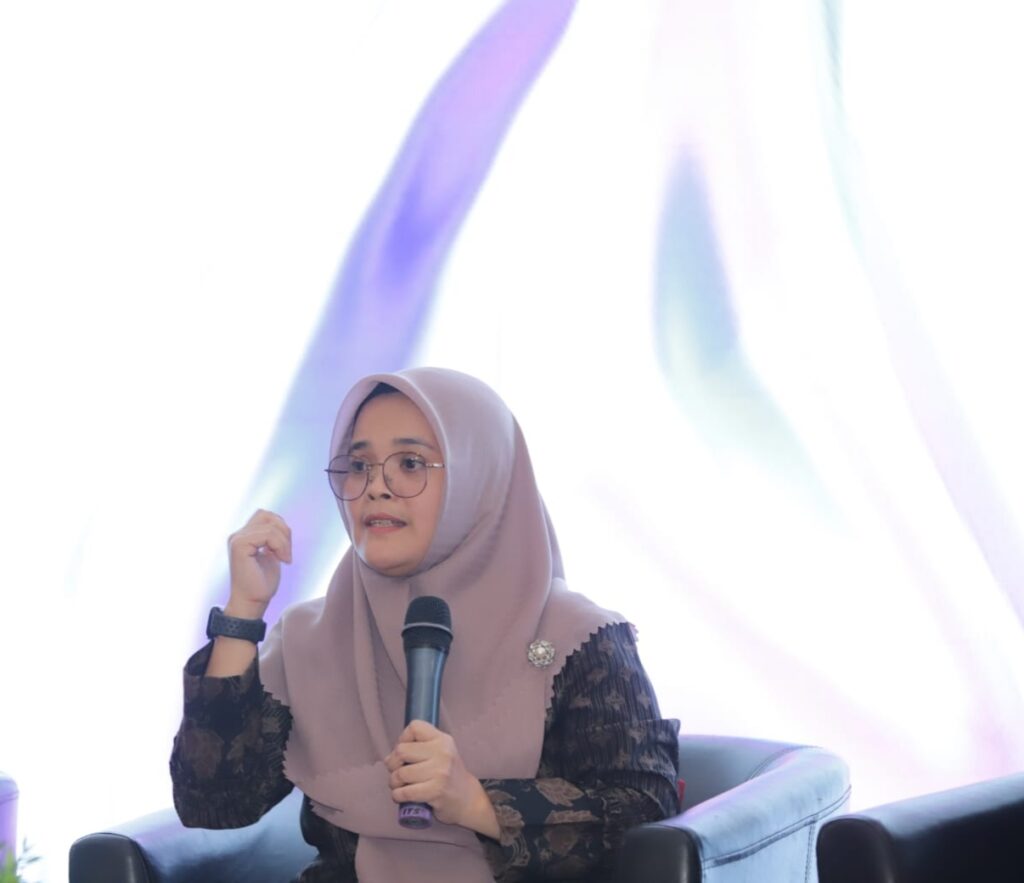 Lolly Suhenty: Aktivis Perempuan dan Pengawal Demokrasi